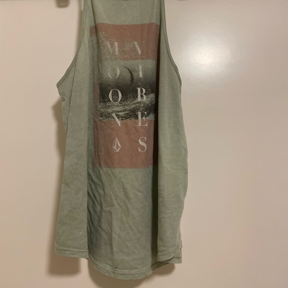 Volcom medium tank - Picture 3 of 3